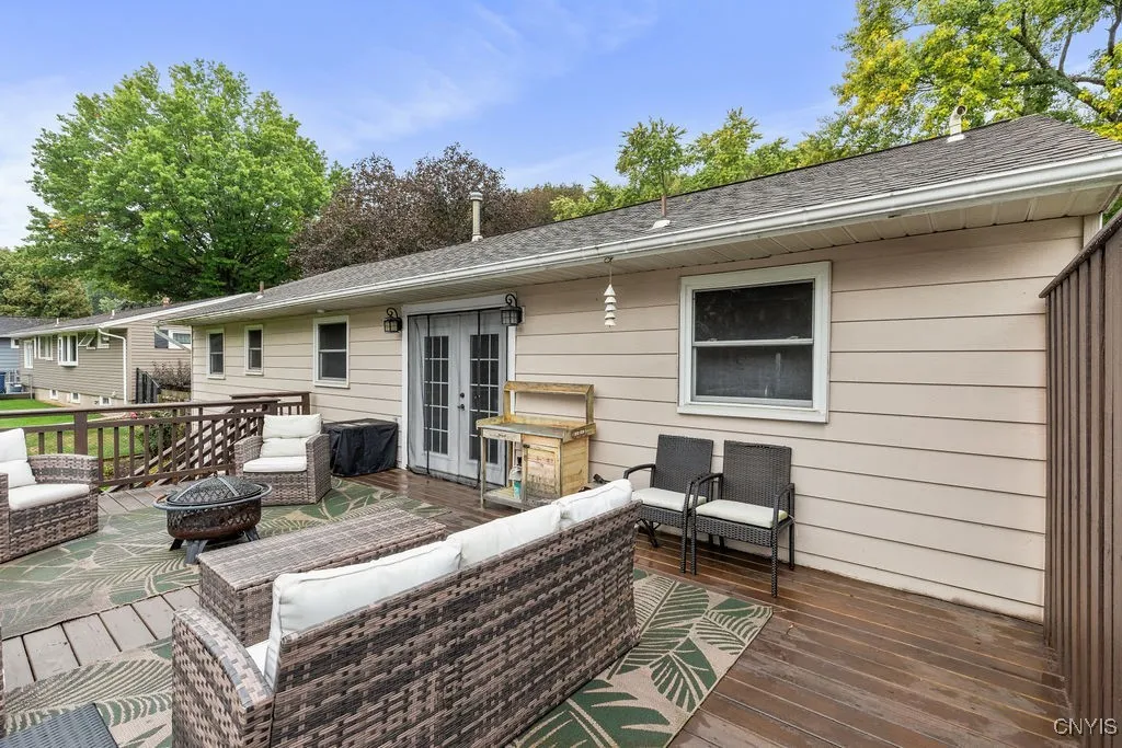 132 Sheraton Road, Onondaga, New York 13219, Onondaga, New York 13219, 3 Bedrooms Bedrooms, 8 Rooms Rooms,2 BathroomsBathrooms,Residential,Closed,132 Sheraton Road, Onondaga, New York 13219,0,S1640027