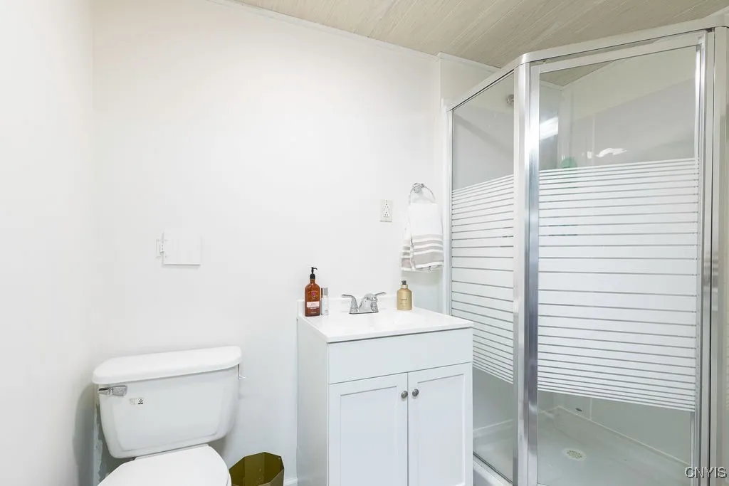 132 Sheraton Road, Onondaga, New York 13219, Onondaga, New York 13219, 3 Bedrooms Bedrooms, 8 Rooms Rooms,2 BathroomsBathrooms,Residential,Closed,132 Sheraton Road, Onondaga, New York 13219,0,S1640027