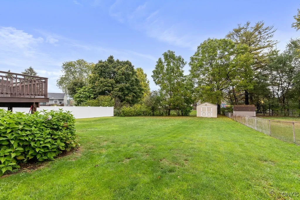 132 Sheraton Road, Onondaga, New York 13219, Onondaga, New York 13219, 3 Bedrooms Bedrooms, 8 Rooms Rooms,2 BathroomsBathrooms,Residential,Closed,132 Sheraton Road, Onondaga, New York 13219,0,S1640027