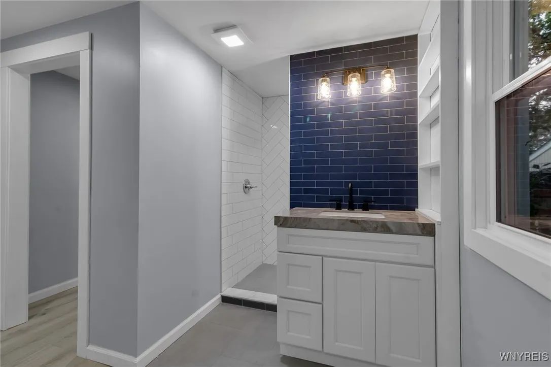 26 Payne Avenue, Buffalo, New York 14220, Buffalo, New York 14220, 5 Bedrooms Bedrooms, 11 Rooms Rooms,2 BathroomsBathrooms,Residential,For Sale,26 Payne Avenue, Buffalo, New York 14220,0,B1640916