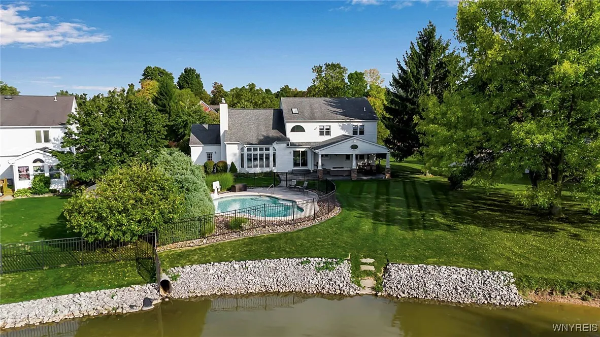 5572 Oakdale Lane, Clarence, New York 14221, Clarence, New York 14221, 4 Bedrooms Bedrooms, 8 Rooms Rooms,2 BathroomsBathrooms,Residential,For Sale,5572 Oakdale Lane, Clarence, New York 14221,0,B1640858