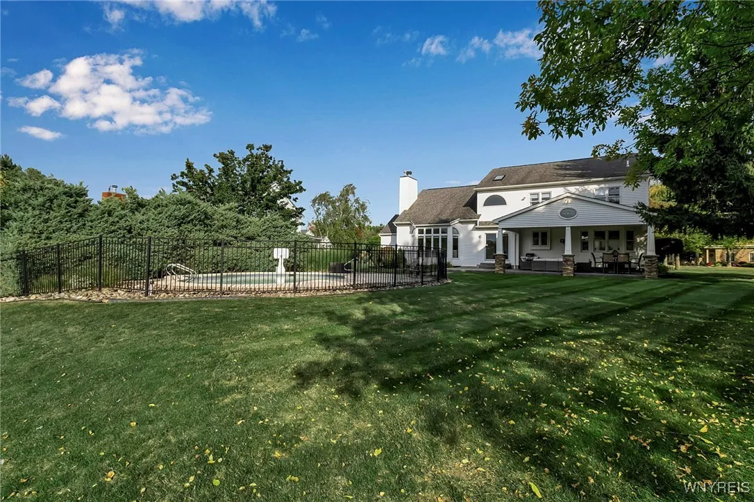5572 Oakdale Lane, Clarence, New York 14221, Clarence, New York 14221, 4 Bedrooms Bedrooms, 8 Rooms Rooms,2 BathroomsBathrooms,Residential,For Sale,5572 Oakdale Lane, Clarence, New York 14221,0,B1640858