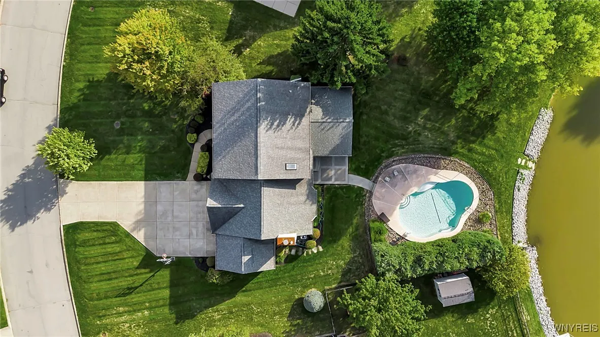 5572 Oakdale Lane, Clarence, New York 14221, Clarence, New York 14221, 4 Bedrooms Bedrooms, 8 Rooms Rooms,2 BathroomsBathrooms,Residential,For Sale,5572 Oakdale Lane, Clarence, New York 14221,0,B1640858