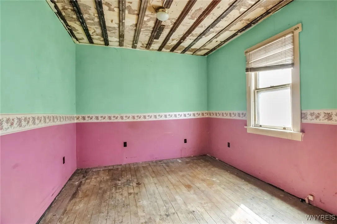 81 Hamburg Street, Buffalo, New York 14204, Buffalo, New York 14204, 6 Bedrooms Bedrooms, ,2 BathroomsBathrooms,Residential,For Sale,81 Hamburg Street, Buffalo, New York 14204,0,B1639907