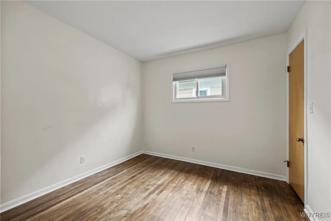 414 Woodward Avenue, Buffalo, New York 14214, Buffalo, New York 14214, 3 Bedrooms Bedrooms, 7 Rooms Rooms,1 BathroomBathrooms,Residential Lease,For Rent,414 Woodward Avenue, Buffalo, New York 14214,0,B1640799