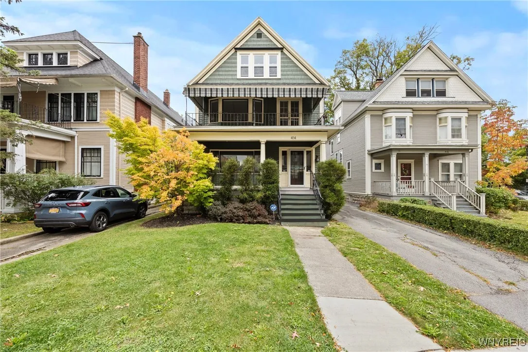 414 Woodward Avenue, Buffalo, New York 14214, Buffalo, New York 14214, 3 Bedrooms Bedrooms, 7 Rooms Rooms,1 BathroomBathrooms,Residential Lease,For Rent,414 Woodward Avenue, Buffalo, New York 14214,0,B1640799