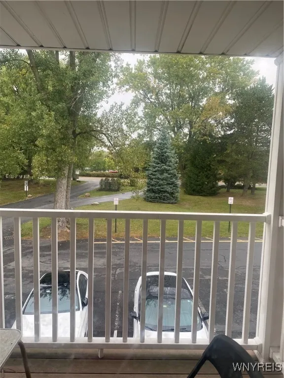 4623 Chestnut Ridge Road B, Amherst, New York 1422, Amherst, New York 14228, 2 Bedrooms Bedrooms, 5 Rooms Rooms,1 BathroomBathrooms,Residential Lease,For Rent,4623 Chestnut Ridge Road B, Amherst, New York 1422,0,B1640941