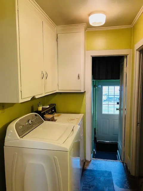 1st floor laundry.