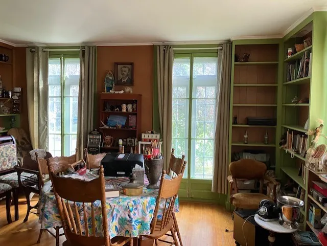 Owners unit library-office with built-ins.