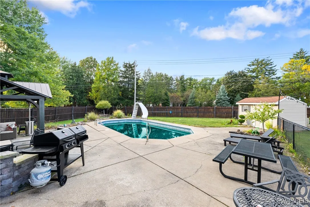 80 Forestview Court, Amherst, New York 14221, Amherst, New York 14221, 4 Bedrooms Bedrooms, 9 Rooms Rooms,2 BathroomsBathrooms,Residential,For Sale,80 Forestview Court, Amherst, New York 14221,0,B1640844