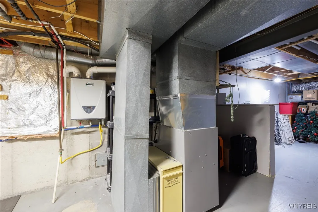 TANKLESS HWT