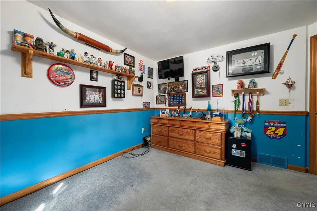 8655 Bayview Drive, Cicero, New York 13039, Cicero, New York 13039, 3 Bedrooms Bedrooms, 9 Rooms Rooms,1 BathroomBathrooms,Residential,For Sale,8655 Bayview Drive, Cicero, New York 13039,0,S1640235