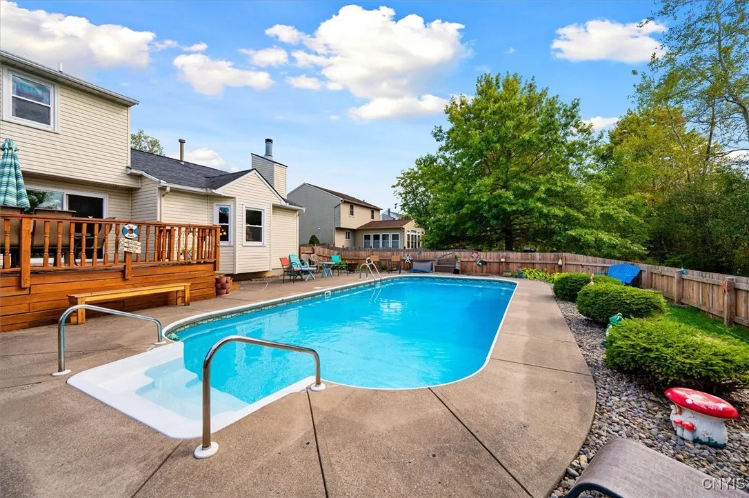 8655 Bayview Drive, Cicero, New York 13039, Cicero, New York 13039, 3 Bedrooms Bedrooms, 9 Rooms Rooms,1 BathroomBathrooms,Residential,For Sale,8655 Bayview Drive, Cicero, New York 13039,0,S1640235