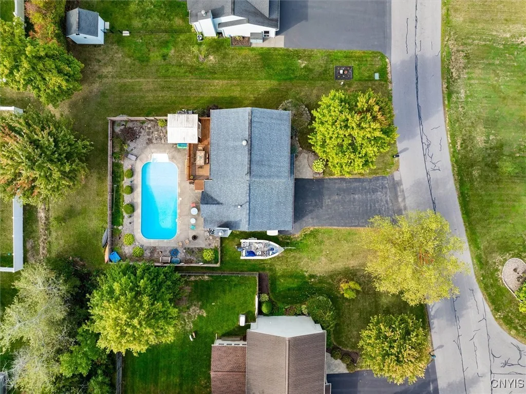 8655 Bayview Drive, Cicero, New York 13039, Cicero, New York 13039, 3 Bedrooms Bedrooms, 9 Rooms Rooms,1 BathroomBathrooms,Residential,For Sale,8655 Bayview Drive, Cicero, New York 13039,0,S1640235