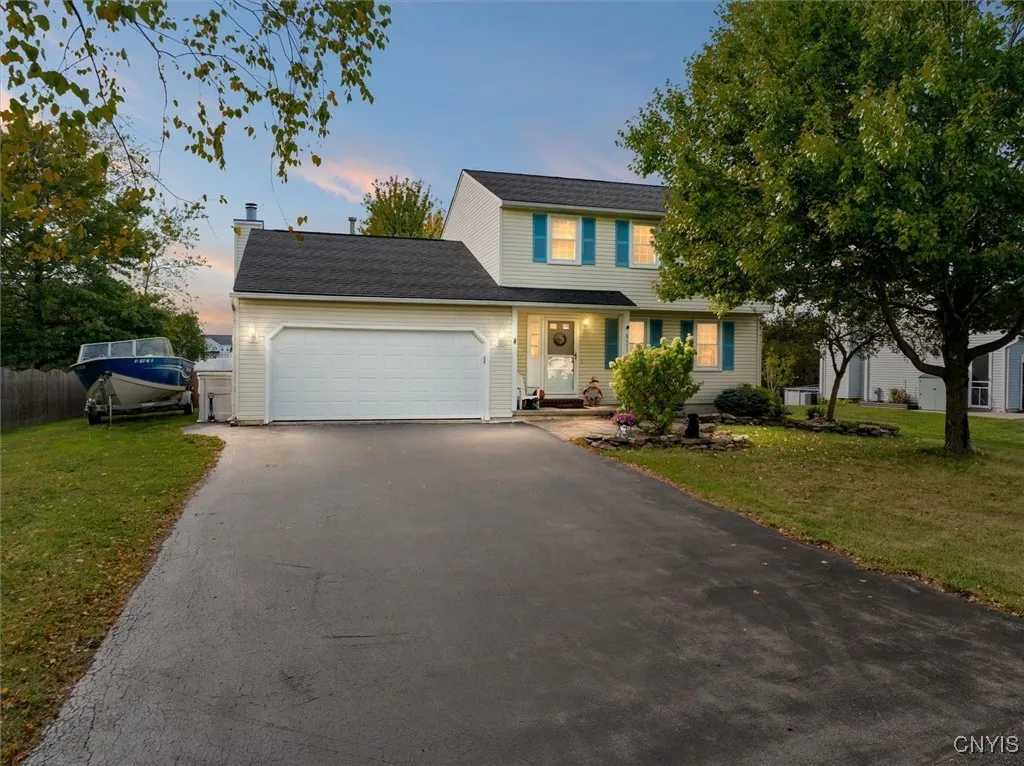 8655 Bayview Drive, Cicero, New York 13039, Cicero, New York 13039, 3 Bedrooms Bedrooms, 9 Rooms Rooms,1 BathroomBathrooms,Residential,For Sale,8655 Bayview Drive, Cicero, New York 13039,0,S1640235