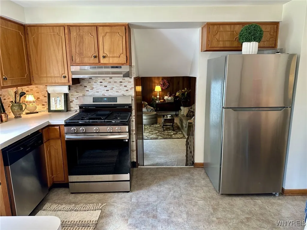 193 Marrano Parkway, Cheektowaga, New York 14227, Cheektowaga, New York 14227, 3 Bedrooms Bedrooms, 7 Rooms Rooms,1 BathroomBathrooms,Residential,For Sale,193 Marrano Parkway, Cheektowaga, New York 14227,0,B1639068