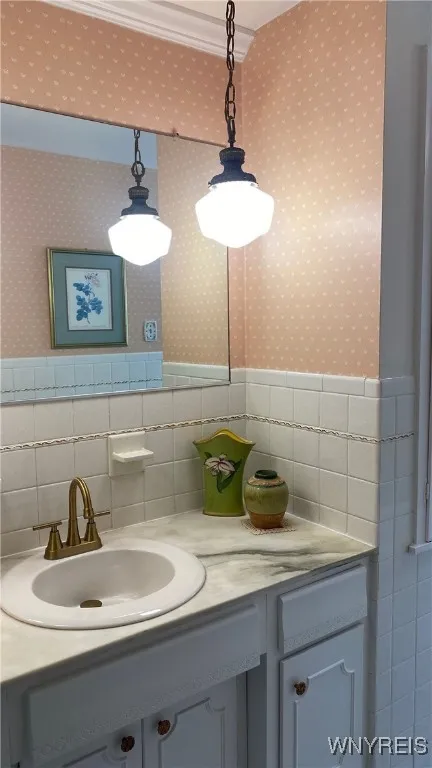 193 Marrano Parkway, Cheektowaga, New York 14227, Cheektowaga, New York 14227, 3 Bedrooms Bedrooms, 7 Rooms Rooms,1 BathroomBathrooms,Residential,For Sale,193 Marrano Parkway, Cheektowaga, New York 14227,0,B1639068