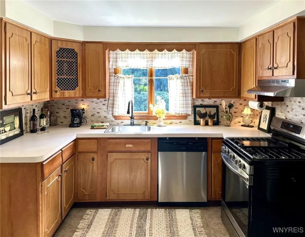 193 Marrano Parkway, Cheektowaga, New York 14227, Cheektowaga, New York 14227, 3 Bedrooms Bedrooms, 7 Rooms Rooms,1 BathroomBathrooms,Residential,For Sale,193 Marrano Parkway, Cheektowaga, New York 14227,0,B1639068