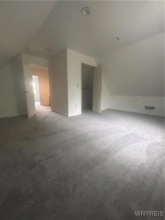 19 Royal Avenue, Buffalo, New York 14207, Buffalo, New York 14207, 4 Bedrooms Bedrooms, 8 Rooms Rooms,1 BathroomBathrooms,Residential,For Sale,19 Royal Avenue, Buffalo, New York 14207,0,B1640748