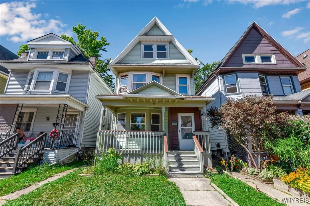 90 Greenwood Place, Buffalo, New York 14213, Buffalo, New York 14213, 3 Bedrooms Bedrooms, 6 Rooms Rooms,1 BathroomBathrooms,Residential,For Sale,90 Greenwood Place, Buffalo, New York 14213,0,B1639906