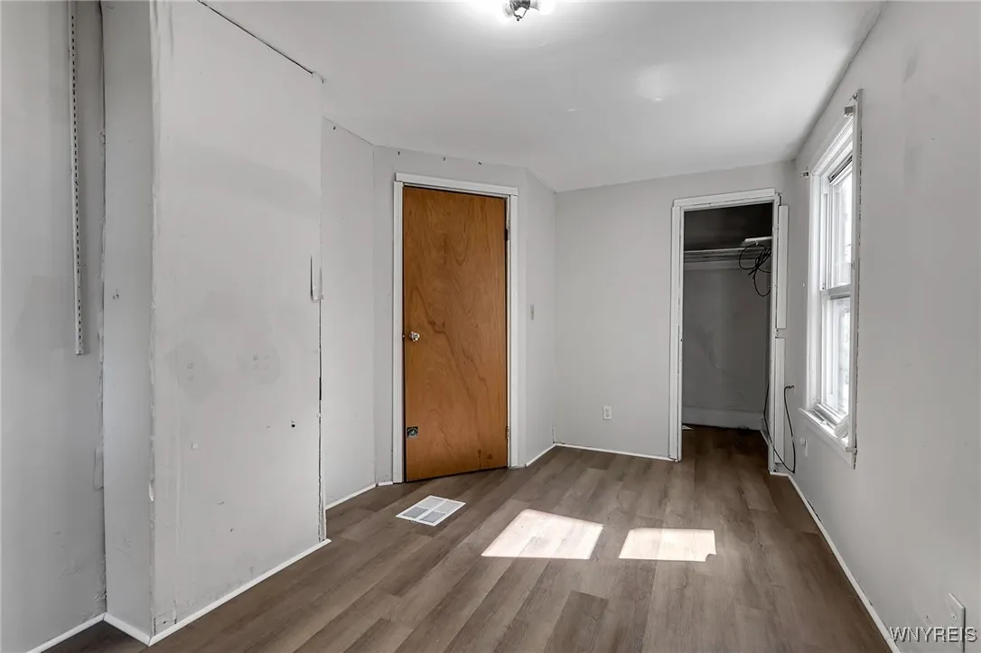 90 Greenwood Place, Buffalo, New York 14213, Buffalo, New York 14213, 3 Bedrooms Bedrooms, 6 Rooms Rooms,1 BathroomBathrooms,Residential,For Sale,90 Greenwood Place, Buffalo, New York 14213,0,B1639906