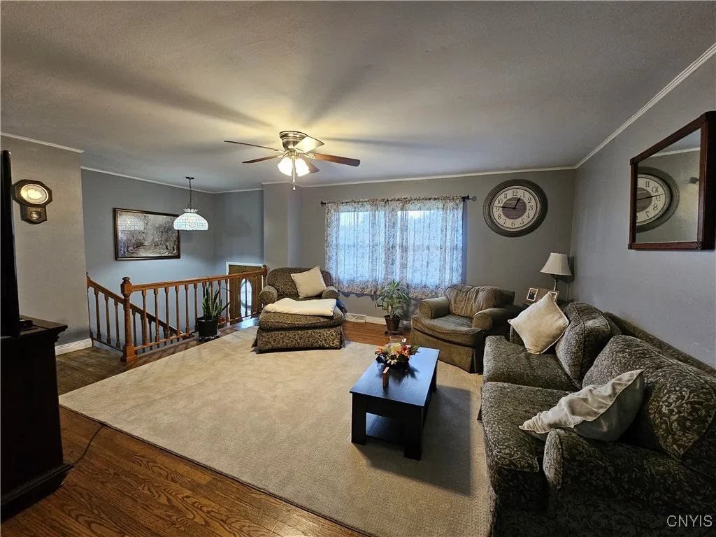 516 Woodburne Drive, Utica, New York 13502, Utica, New York 13502, 3 Bedrooms Bedrooms, 7 Rooms Rooms,2 BathroomsBathrooms,Residential,For Sale,516 Woodburne Drive, Utica, New York 13502,0,S1641045