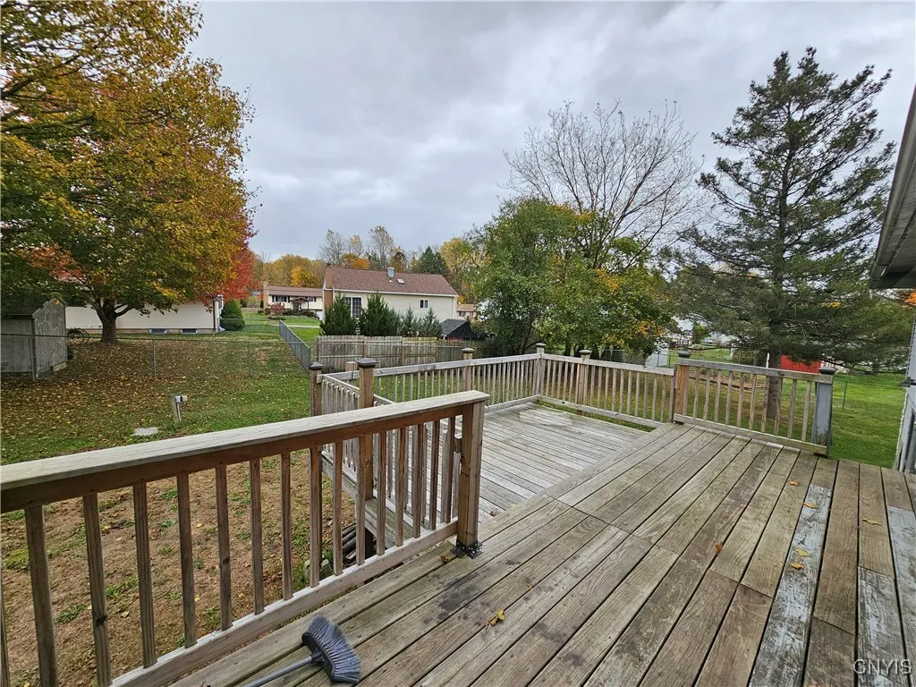 516 Woodburne Drive, Utica, New York 13502, Utica, New York 13502, 3 Bedrooms Bedrooms, 7 Rooms Rooms,2 BathroomsBathrooms,Residential,For Sale,516 Woodburne Drive, Utica, New York 13502,0,S1641045