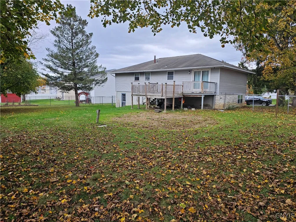 516 Woodburne Drive, Utica, New York 13502, Utica, New York 13502, 3 Bedrooms Bedrooms, 7 Rooms Rooms,2 BathroomsBathrooms,Residential,For Sale,516 Woodburne Drive, Utica, New York 13502,0,S1641045