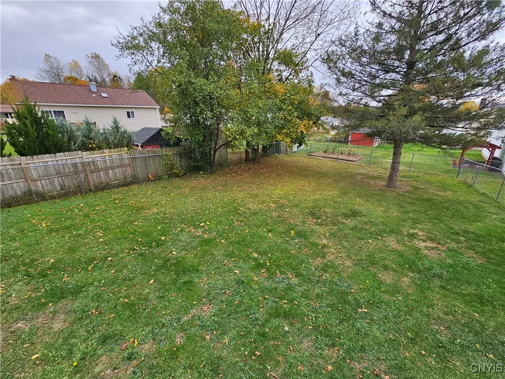 516 Woodburne Drive, Utica, New York 13502, Utica, New York 13502, 3 Bedrooms Bedrooms, 7 Rooms Rooms,2 BathroomsBathrooms,Residential,For Sale,516 Woodburne Drive, Utica, New York 13502,0,S1641045