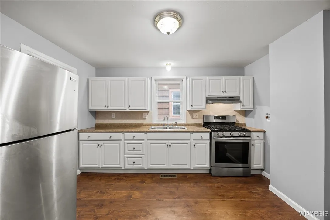 111 Gorton Street, Buffalo, New York 14207, Buffalo, New York 14207, 4 Bedrooms Bedrooms, 10 Rooms Rooms,1 BathroomBathrooms,Residential,For Sale,111 Gorton Street, Buffalo, New York 14207,0,B1640745