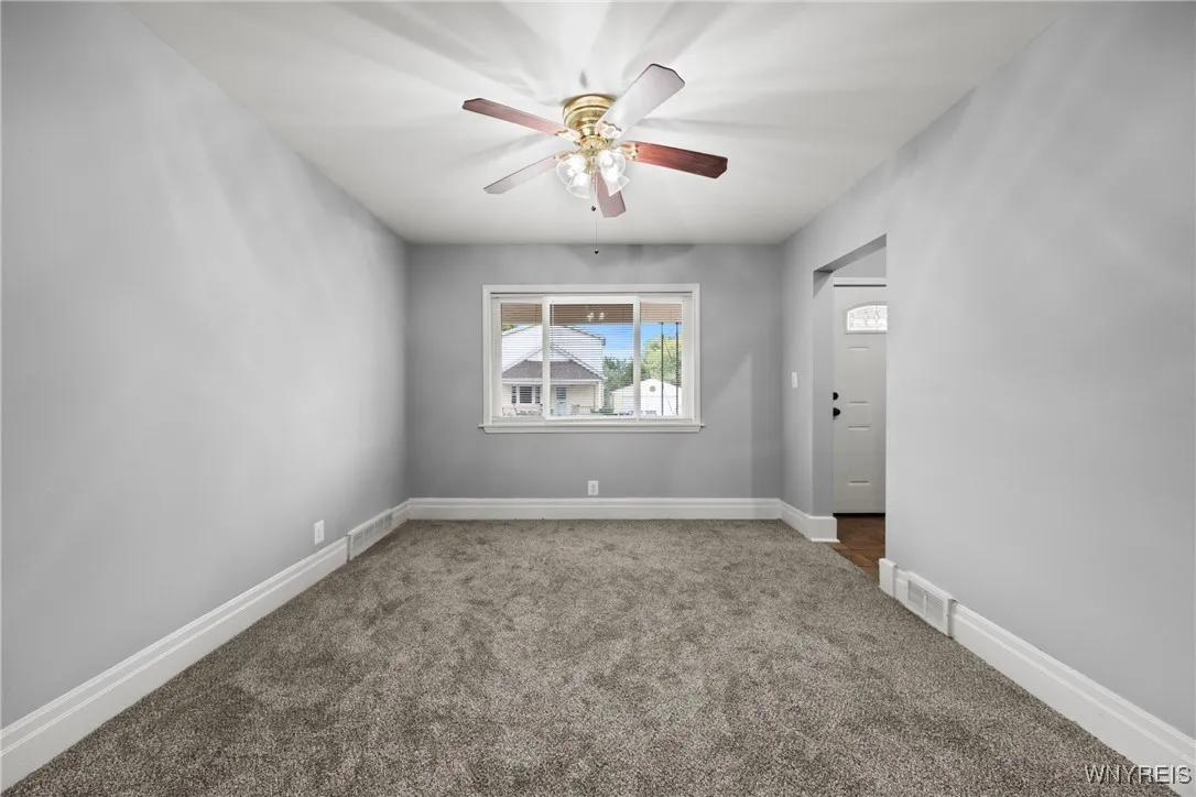 111 Gorton Street, Buffalo, New York 14207, Buffalo, New York 14207, 4 Bedrooms Bedrooms, 10 Rooms Rooms,1 BathroomBathrooms,Residential,For Sale,111 Gorton Street, Buffalo, New York 14207,0,B1640745