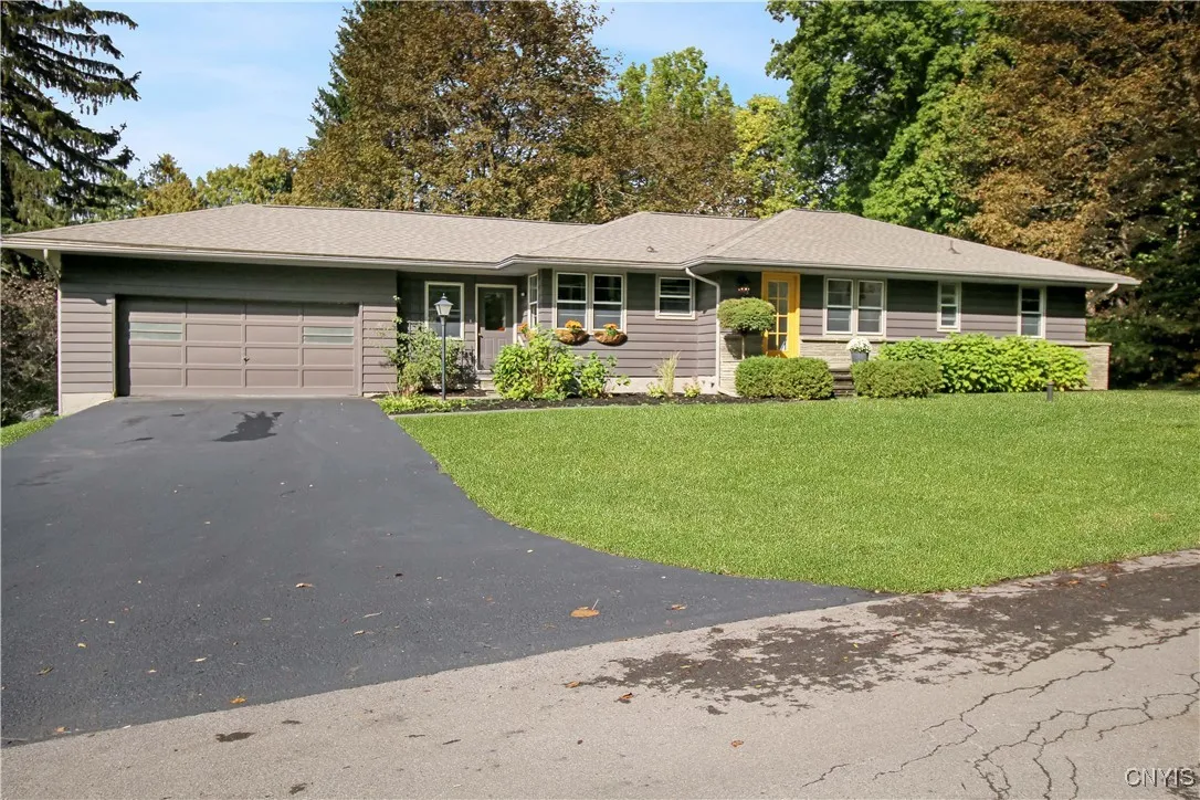119 Fairfield Street, Manlius, New York 13066, Manlius, New York 13066, 3 Bedrooms Bedrooms, 7 Rooms Rooms,2 BathroomsBathrooms,Residential,Closed,119 Fairfield Street, Manlius, New York 13066,0,S1640575