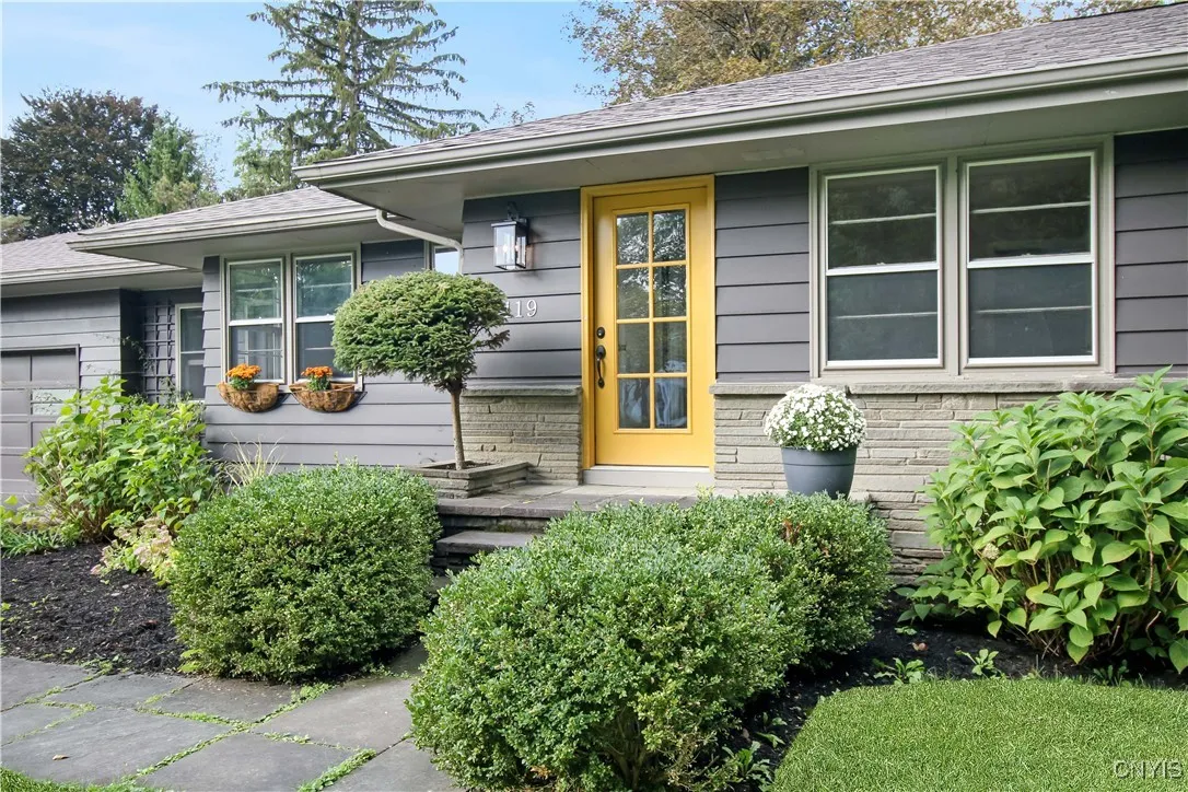 119 Fairfield Street, Manlius, New York 13066, Manlius, New York 13066, 3 Bedrooms Bedrooms, 7 Rooms Rooms,2 BathroomsBathrooms,Residential,Closed,119 Fairfield Street, Manlius, New York 13066,0,S1640575