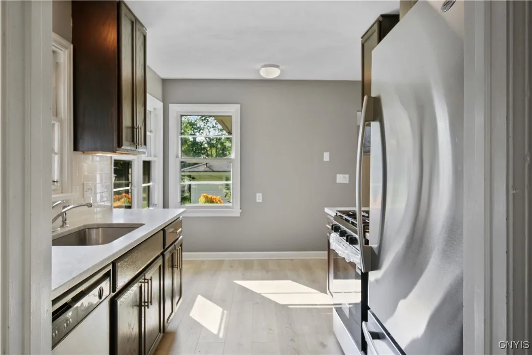 119 Fairfield Street, Manlius, New York 13066, Manlius, New York 13066, 3 Bedrooms Bedrooms, 7 Rooms Rooms,2 BathroomsBathrooms,Residential,Closed,119 Fairfield Street, Manlius, New York 13066,0,S1640575