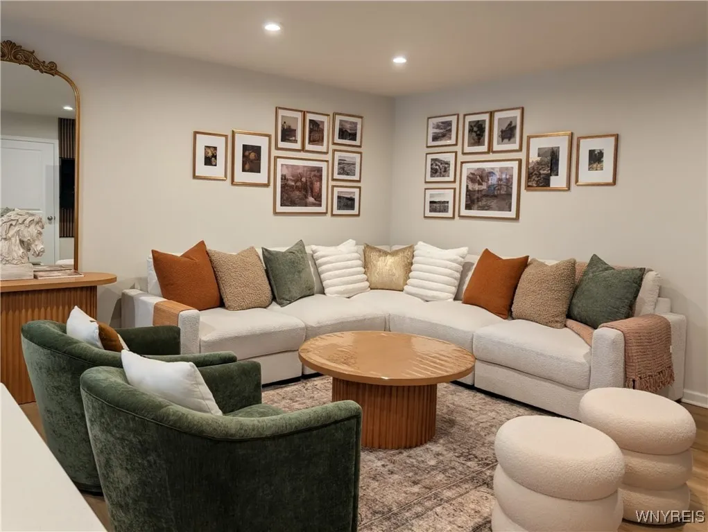 166 Grant Blvd, West Seneca, New York 14218, West Seneca, New York 14218, 3 Bedrooms Bedrooms, 5 Rooms Rooms,2 BathroomsBathrooms,Residential Lease,For Rent,166 Grant Blvd, West Seneca, New York 14218,0,B1641190