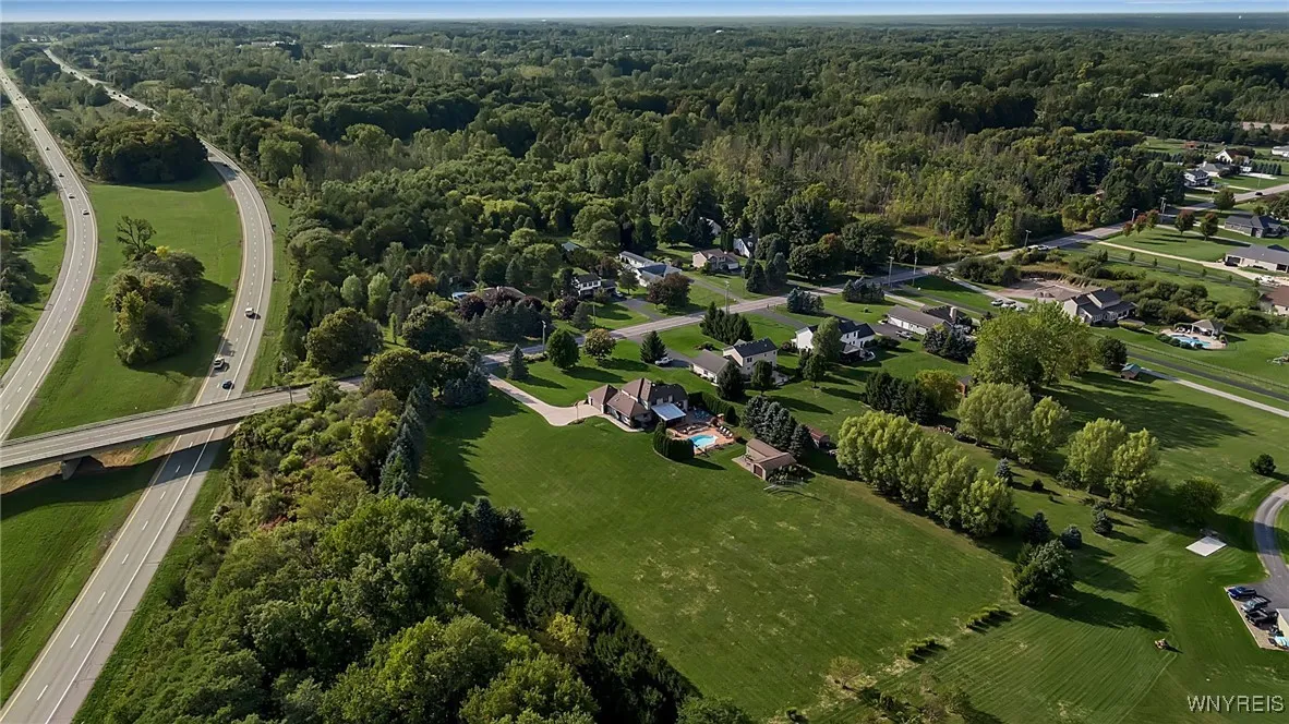 791 Girdle Road, Aurora, New York 14052, Elma, New York 14052, 4 Bedrooms Bedrooms, 9 Rooms Rooms,2 BathroomsBathrooms,Residential,Closed,791 Girdle Road, Aurora, New York 14052,0,B1640849