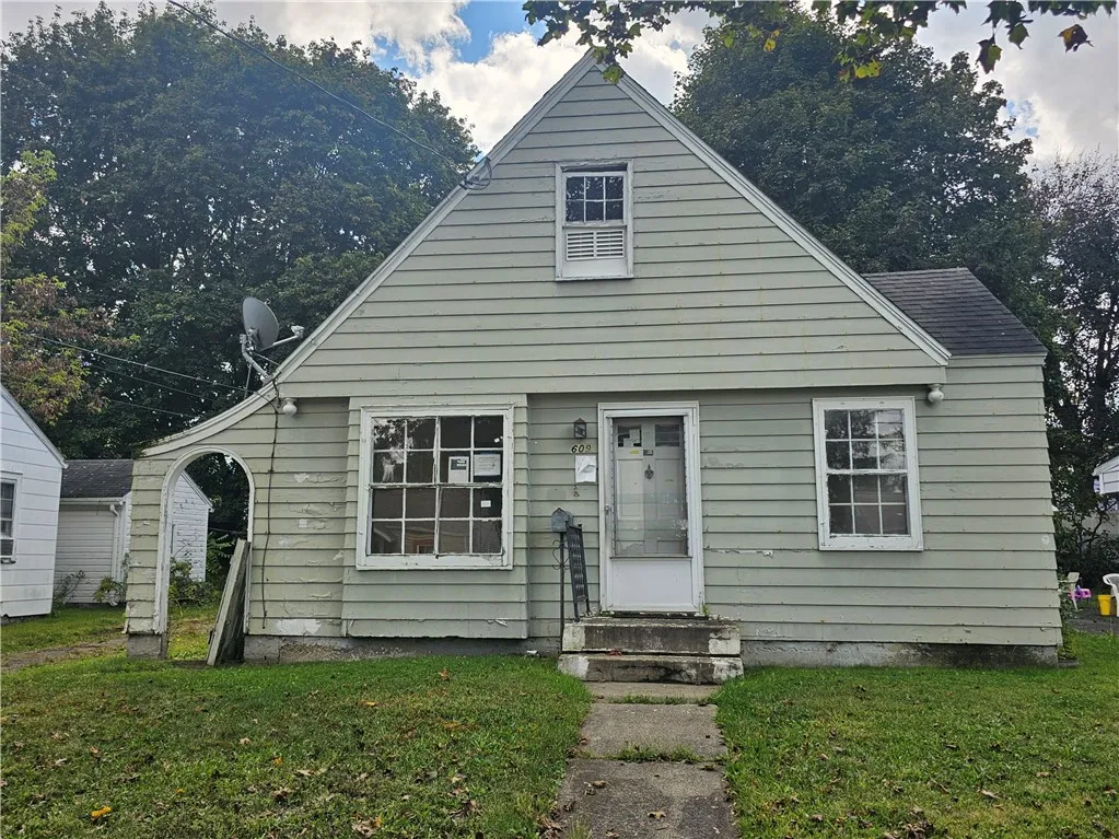 609 Decker Avenue, Elmira City, New York 14904, Elmira City, New York 14904, 2 Bedrooms Bedrooms, 5 Rooms Rooms,1 BathroomBathrooms,Residential,For Sale,609 Decker Avenue, Elmira City, New York 14904,0,R1641188