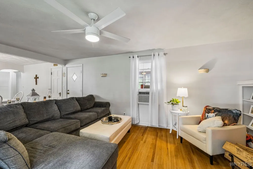 177 59th Street, Niagara Falls, New York 14304, Niagara Falls, New York 14304, 2 Bedrooms Bedrooms, 7 Rooms Rooms,2 BathroomsBathrooms,Residential,Closed,177 59th Street, Niagara Falls, New York 14304,0,B1641184