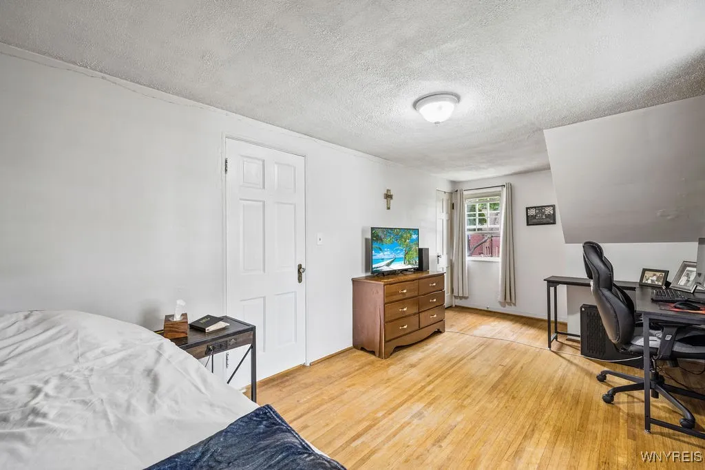 177 59th Street, Niagara Falls, New York 14304, Niagara Falls, New York 14304, 2 Bedrooms Bedrooms, 7 Rooms Rooms,2 BathroomsBathrooms,Residential,Closed,177 59th Street, Niagara Falls, New York 14304,0,B1641184