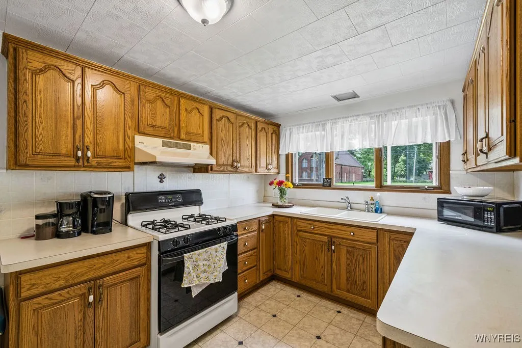 177 59th Street, Niagara Falls, New York 14304, Niagara Falls, New York 14304, 2 Bedrooms Bedrooms, 7 Rooms Rooms,2 BathroomsBathrooms,Residential,Closed,177 59th Street, Niagara Falls, New York 14304,0,B1641184