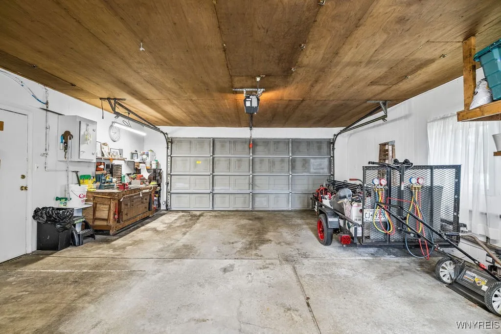 177 59th Street, Niagara Falls, New York 14304, Niagara Falls, New York 14304, 2 Bedrooms Bedrooms, 7 Rooms Rooms,2 BathroomsBathrooms,Residential,Closed,177 59th Street, Niagara Falls, New York 14304,0,B1641184