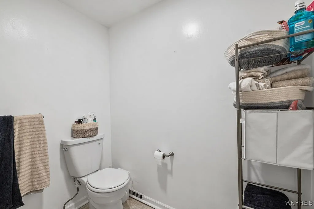 177 59th Street, Niagara Falls, New York 14304, Niagara Falls, New York 14304, 2 Bedrooms Bedrooms, 7 Rooms Rooms,2 BathroomsBathrooms,Residential,Closed,177 59th Street, Niagara Falls, New York 14304,0,B1641184