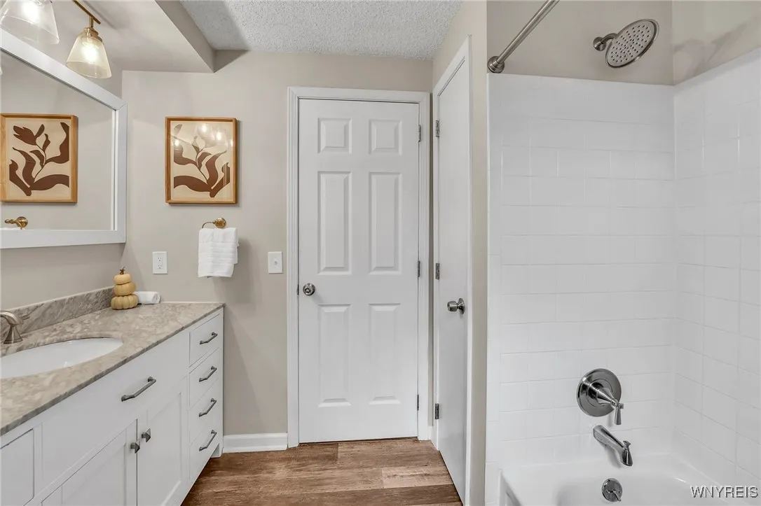 261 Ehinger Drive, West Seneca, New York 14224, West Seneca, New York 14224, 3 Bedrooms Bedrooms, 5 Rooms Rooms,2 BathroomsBathrooms,Residential,Closed,261 Ehinger Drive, West Seneca, New York 14224,0,B1639733