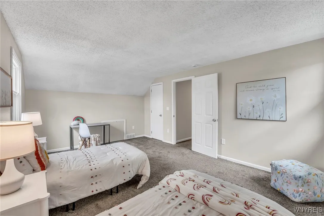 261 Ehinger Drive, West Seneca, New York 14224, West Seneca, New York 14224, 3 Bedrooms Bedrooms, 5 Rooms Rooms,2 BathroomsBathrooms,Residential,Closed,261 Ehinger Drive, West Seneca, New York 14224,0,B1639733