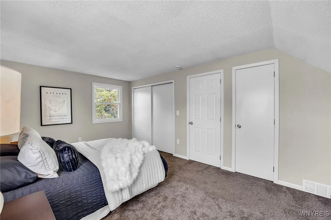 261 Ehinger Drive, West Seneca, New York 14224, West Seneca, New York 14224, 3 Bedrooms Bedrooms, 5 Rooms Rooms,2 BathroomsBathrooms,Residential,Closed,261 Ehinger Drive, West Seneca, New York 14224,0,B1639733