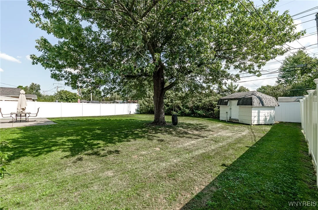 199 Willowgrove S, Tonawanda, New York 14150, Tonawanda, New York 14150, 4 Bedrooms Bedrooms, 9 Rooms Rooms,2 BathroomsBathrooms,Residential,For Sale,199 Willowgrove S, Tonawanda, New York 14150,0,B1640798