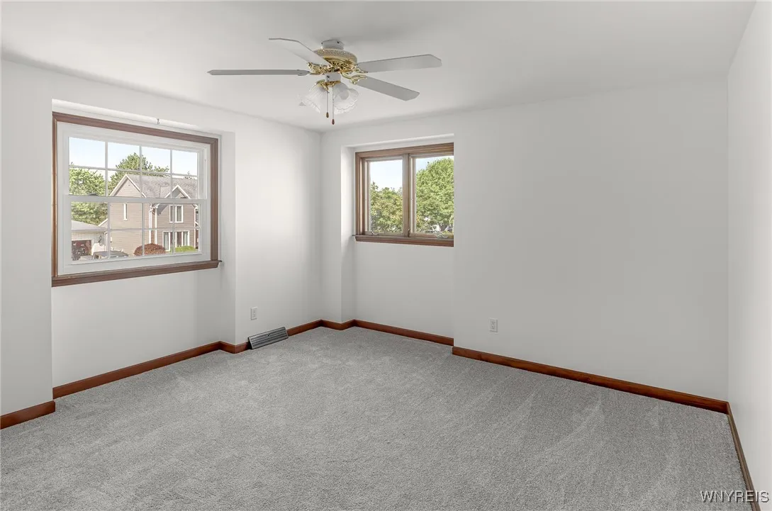 199 Willowgrove S, Tonawanda, New York 14150, Tonawanda, New York 14150, 4 Bedrooms Bedrooms, 9 Rooms Rooms,2 BathroomsBathrooms,Residential,For Sale,199 Willowgrove S, Tonawanda, New York 14150,0,B1640798