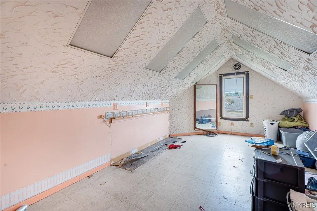 292 Hartwell Road, Buffalo, New York 14216, Buffalo, New York 14216, 6 Bedrooms Bedrooms, ,2 BathroomsBathrooms,Residential,For Sale,292 Hartwell Road, Buffalo, New York 14216,0,B1640878