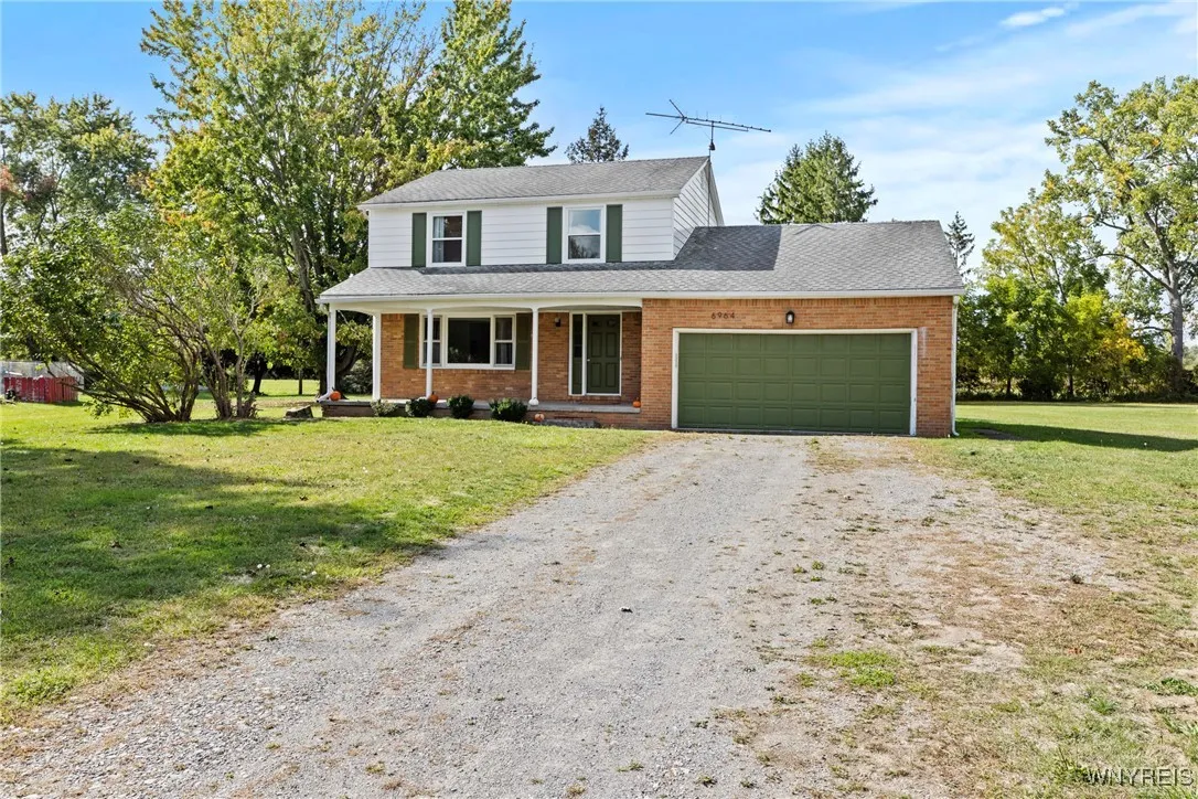 6964 Creekview Drive, Pendleton, New York 14094, Pendleton, New York 14094, 3 Bedrooms Bedrooms, 7 Rooms Rooms,1 BathroomBathrooms,Residential,For Sale,6964 Creekview Drive, Pendleton, New York 14094,0,B1641226