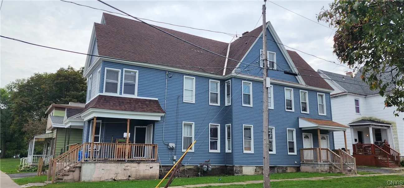 1511 Whitesboro Street, Utica, New York 13502, Utica, New York 13502, 6 Bedrooms Bedrooms, ,3 BathroomsBathrooms,Residential,For Sale,1511 Whitesboro Street, Utica, New York 13502,0,S1641262